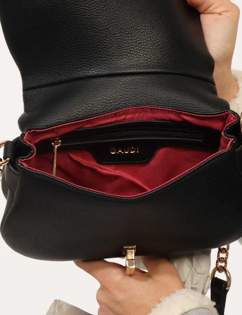 Borsa Gaudi Nero - L’articolo appartiene al campionario esclusivo di stagione: pezzo unico.Cod. art. V5AI 12363 ME CAVi rico