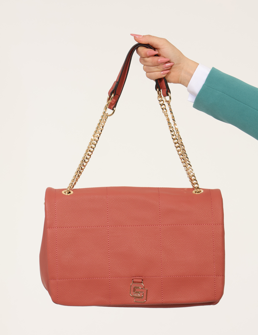 V5AI-12430-ME-CA_ROSA_AI25_6 Borsa Gaudi Rosa - L’articolo appartiene al campionario esclusivo di stagione: pezzo unico.Cod. art. V5AI 12430 ME CAVi rico