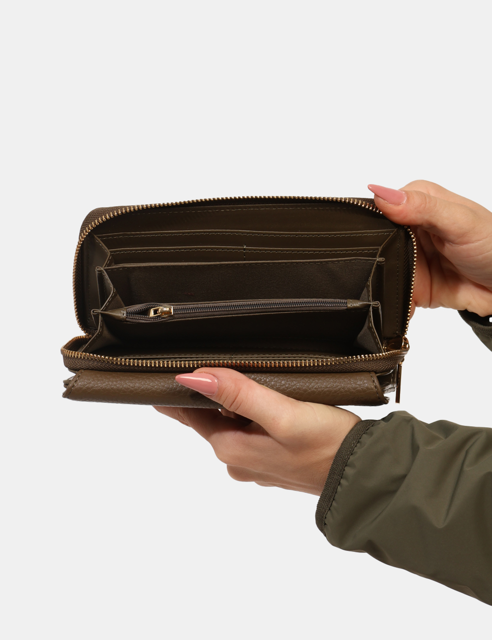 V5AI-12551-ME-CA_MARRONE_AI25_3 Portafoglio Gaudi Marrone - L’articolo appartiene al campionario esclusivo di stagione: pezzo unico.Cod. art. V5AI 12551 ME