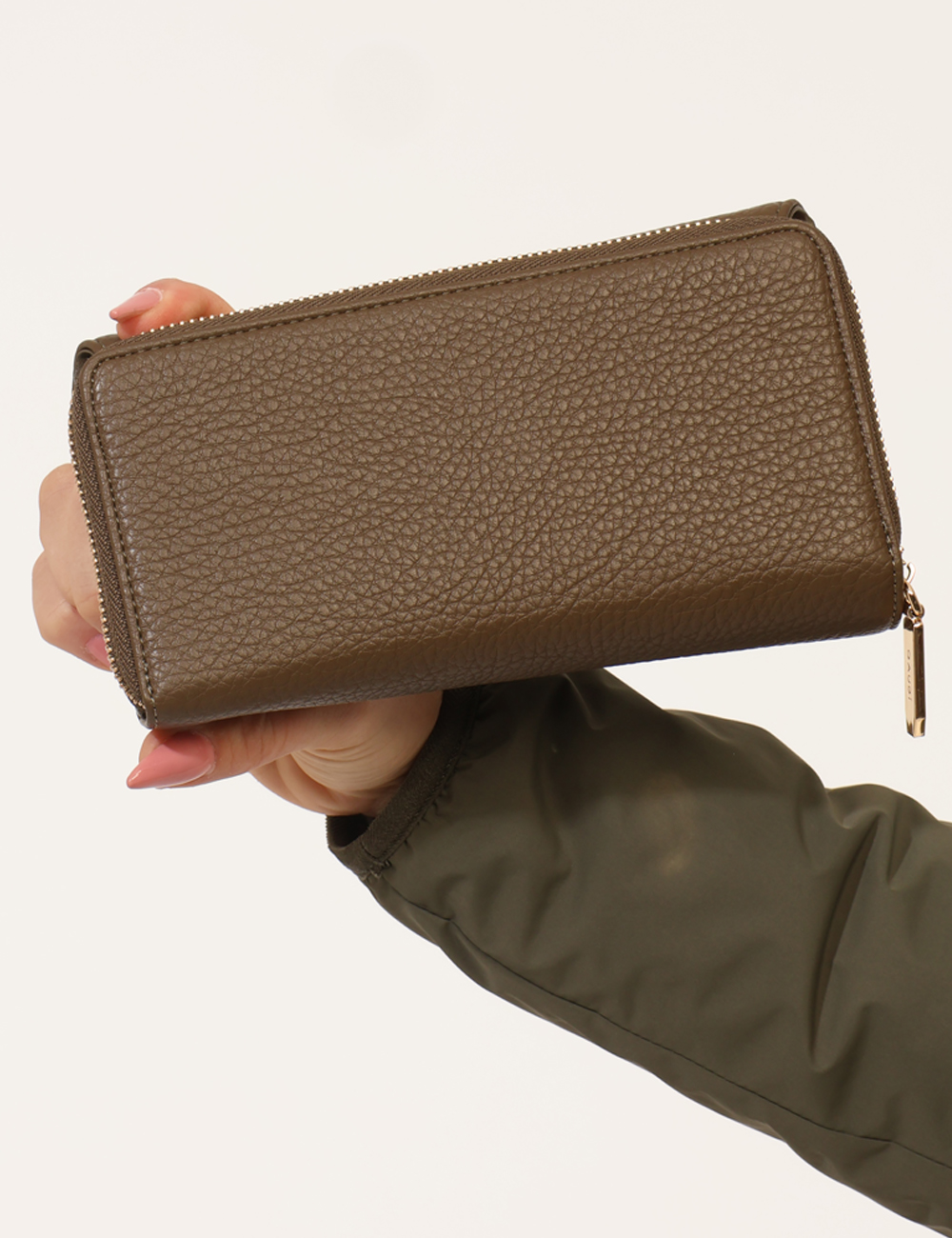 V5AI-12551-ME-CA_MARRONE_AI25_4 Portafoglio Gaudi Marrone - L’articolo appartiene al campionario esclusivo di stagione: pezzo unico.Cod. art. V5AI 12551 ME