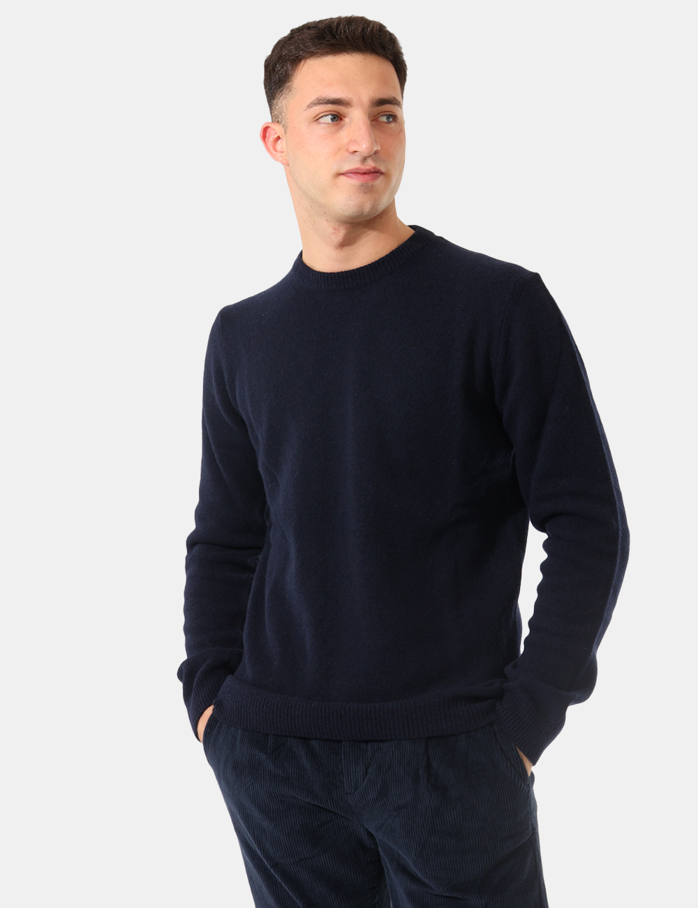 20503970-SA_BLU-NAVY_AI25_1 Maglione Prj22. Blu - Maglione con girocollo classico, in total blu navy scuro e misto lana. La vestibilità è morbida e rego