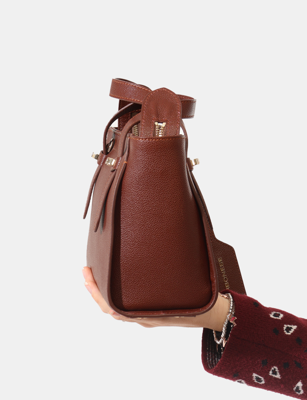 923679J04N34-SB_milk-chocolate_AI25_3 923679J04N34-SB_milk-chocolate_AI25