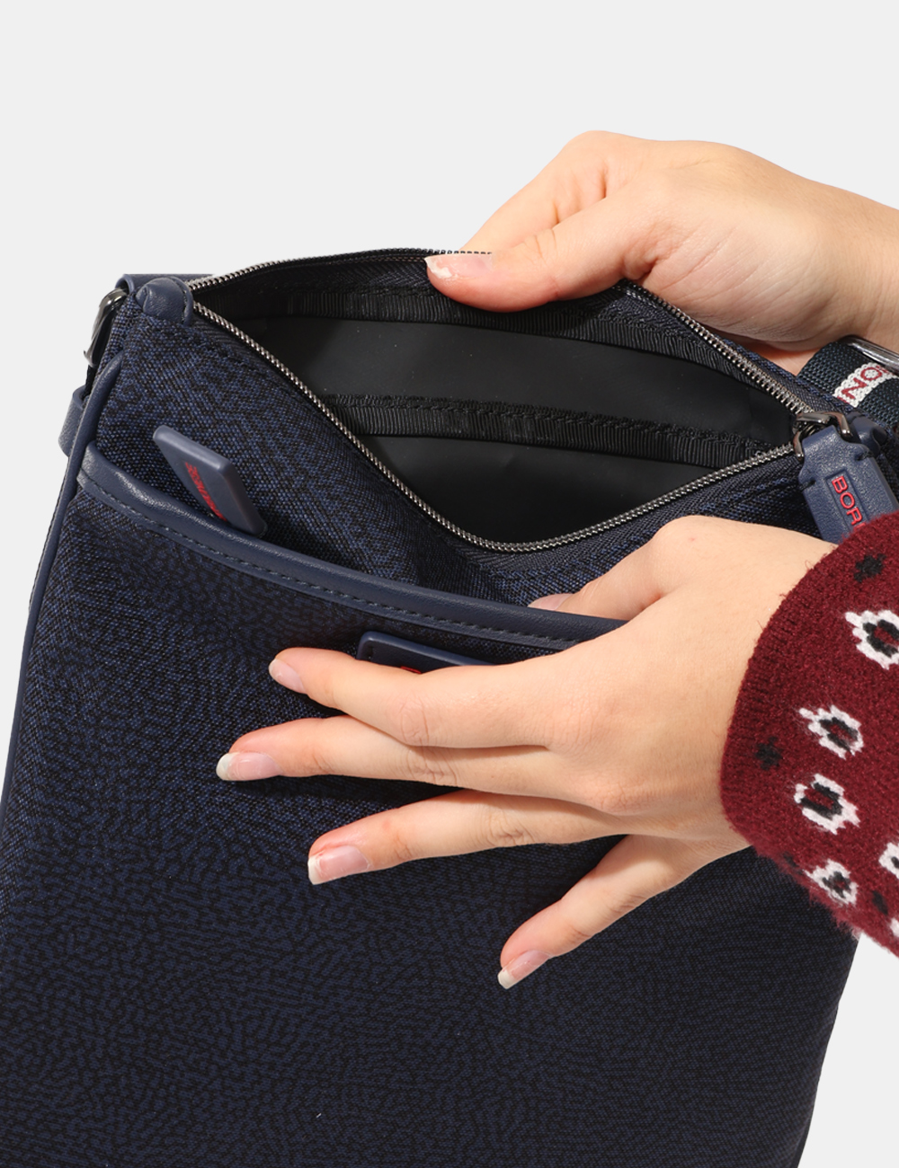 943319J29N62-SB_op-blue_AI25_2 943319J29N62-SB_op-blue_AI25