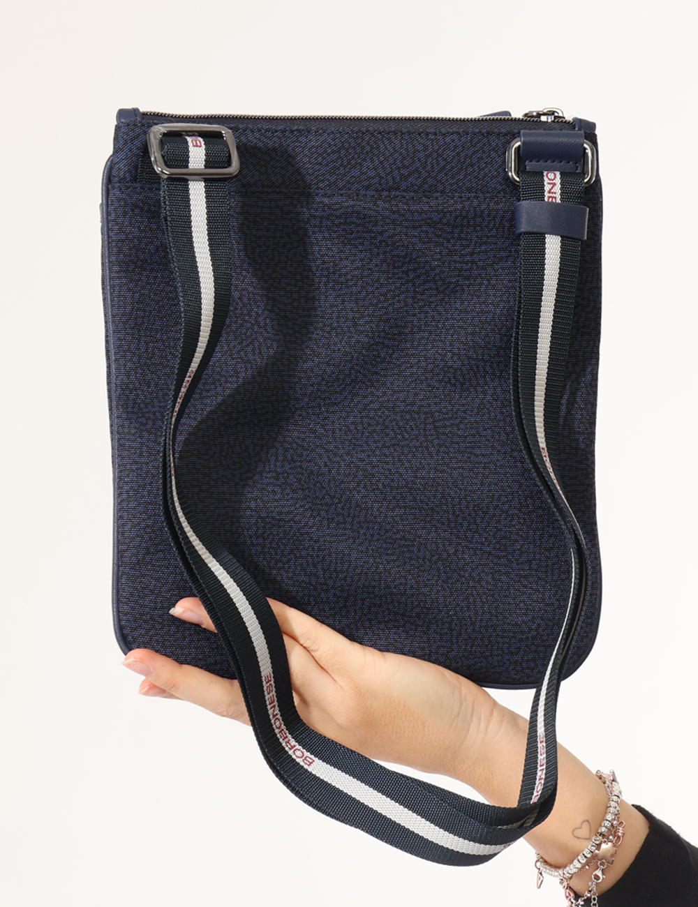 943319J29N62-SB_op-blue_AI25_4 943319J29N62-SB_op-blue_AI25