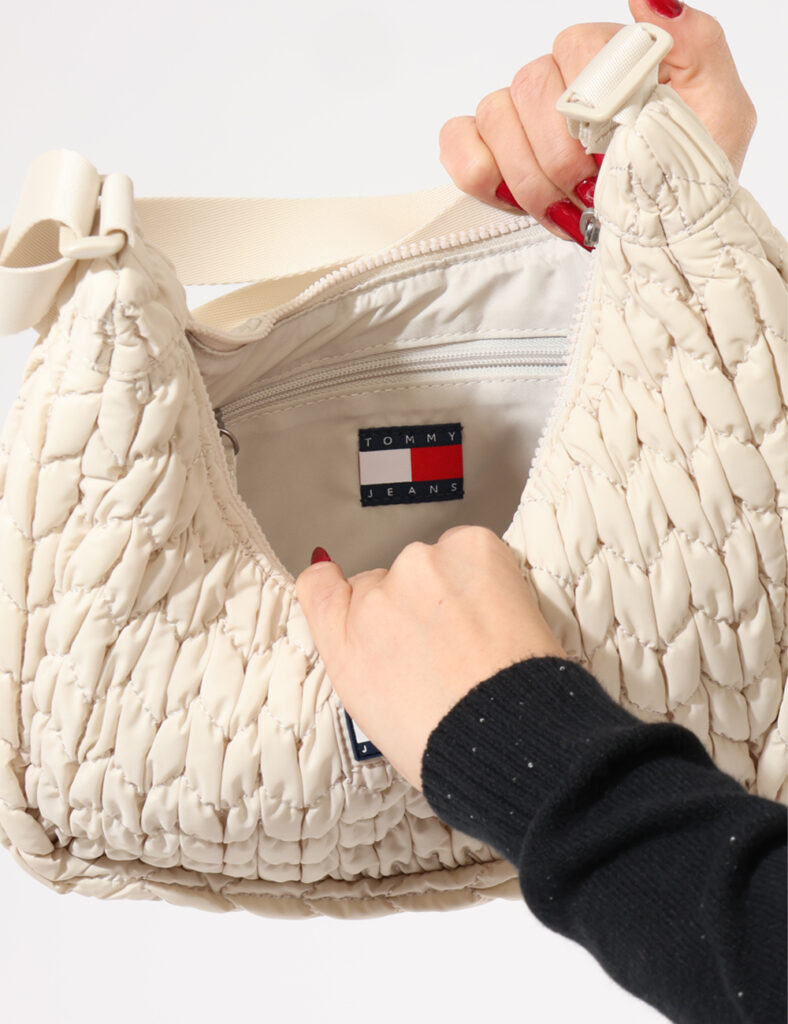 AW0AW17546-SA_NEWSPRINT_AI25