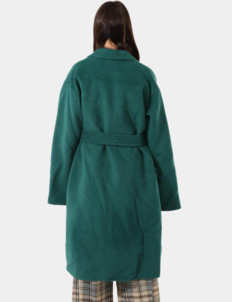 Cappotto Ottod'Ame Verde - Cappotto morbido, media lunghezza con fusciacca in vita e tasconi.Cod. art. DG5994 SAVi ricordiam