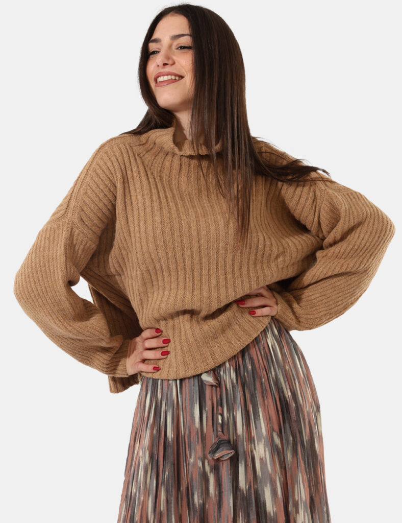 Maglione Ottod'Ame Beige - Maglione a collo alto a costa largaCod. art. DK8004 SAVi ricordiamo che tutti i nostri articoli