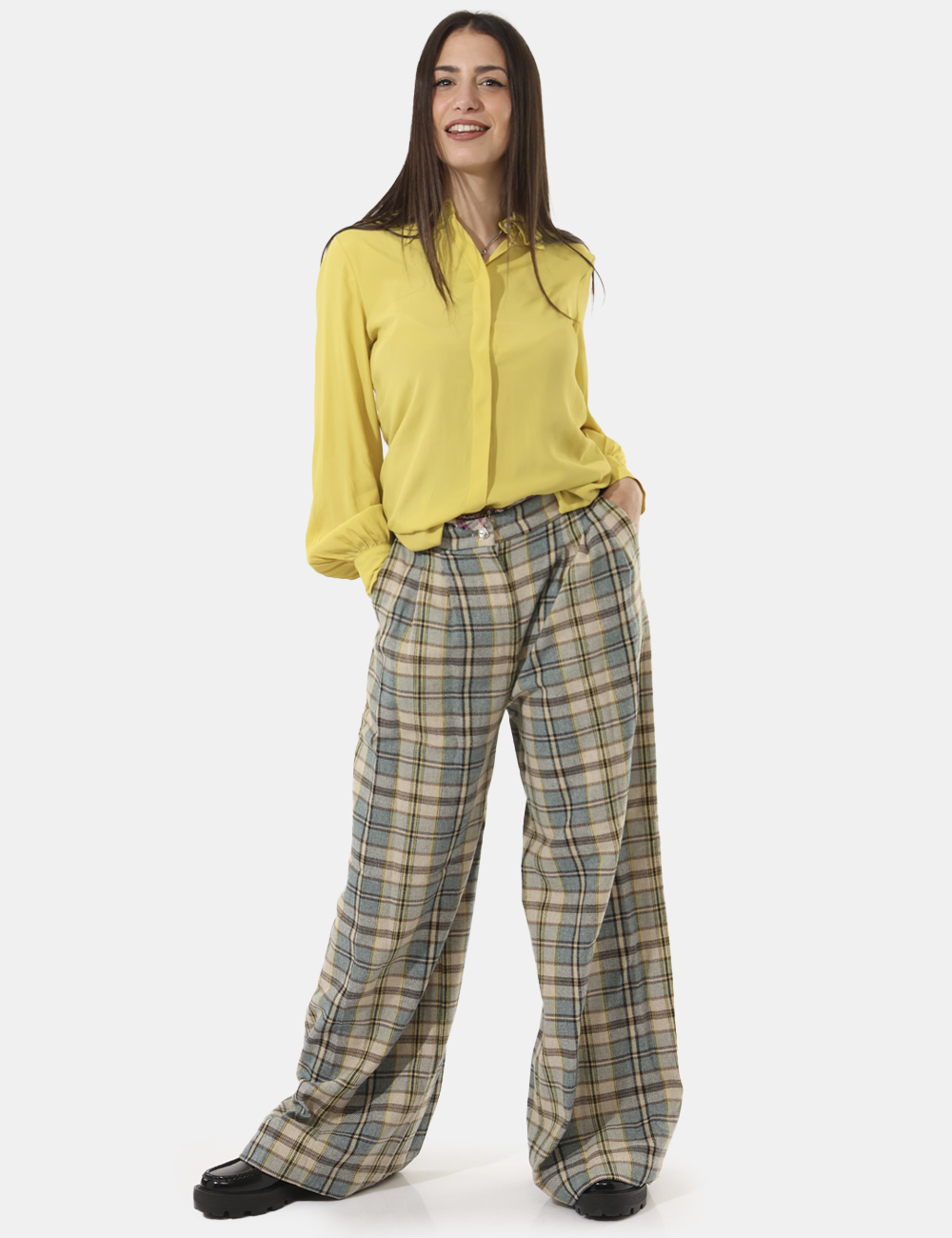 DP9440-SA_CERULEO_AI25_1 Pantalone Ottod'Ame Beige - Pantalone largo a vita alta con bottone gioiello .Cod. art. DP9440 SAVi ricordiamo che tutti i n