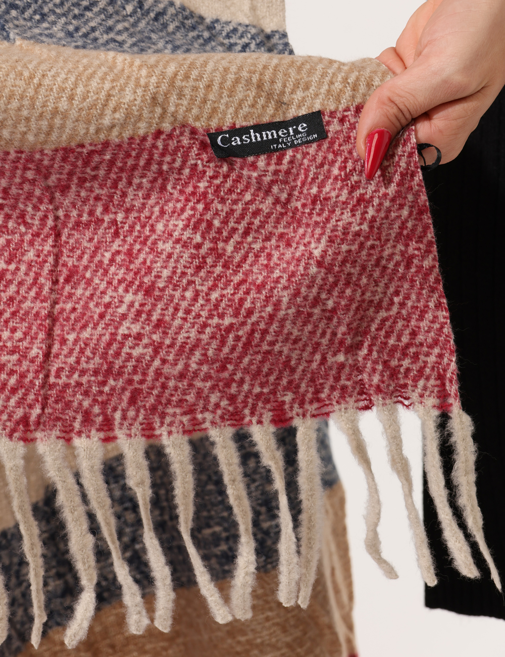 F983YBF3902-SA_FANTASIA_AI25_3 F983YBF3902-SA_FANTASIA_AI25