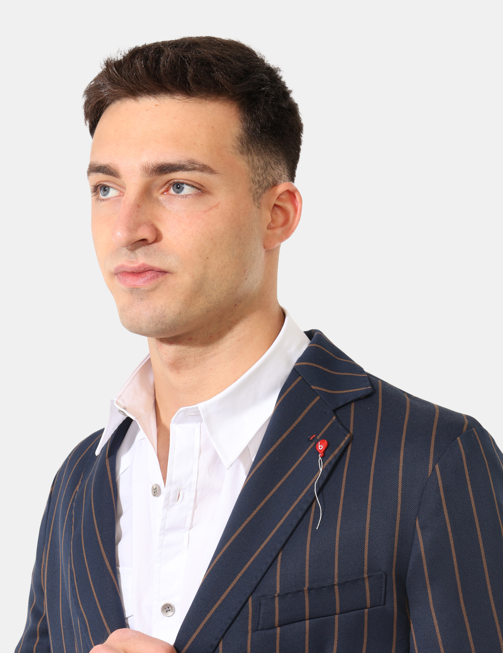 GI01FBAI24-TEX73-SA_BLU_AI25_5 Giacca Bernese Blu - Giacca elegante in total blu rigata marrone, con tasche a toppa più taschino. La vestibilità è morbida