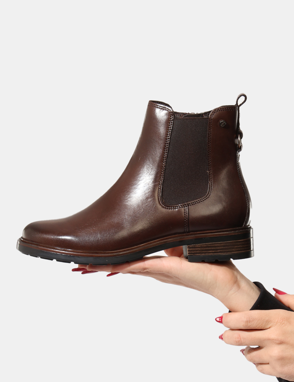 K-11362-OA_DARK-BROWN_AI25_3 Stivaletti Keys Marrone - Stivaletti in cuoio total marrone, con fibietta sul retro. La calzata è pratica grazie a zip later