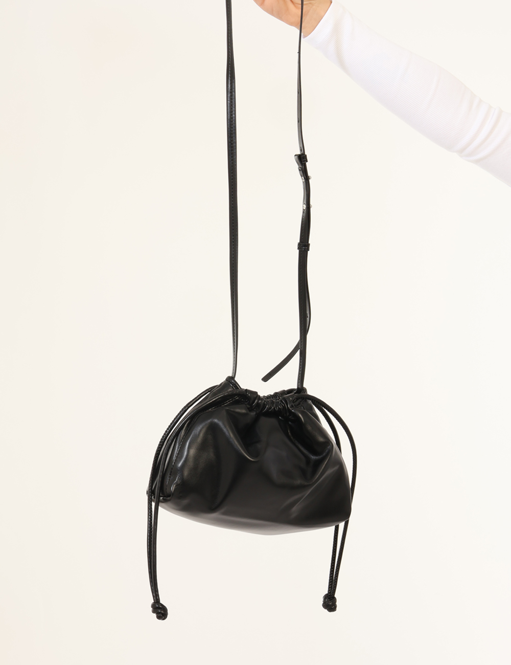 LV04K3060G-SA_BLACK_AI25_3 LV04K3060G-SA_BLACK_AI25