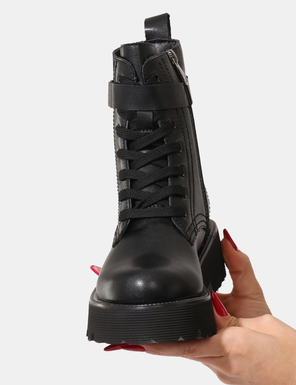 PJ888-SA_NERO-CDF-VITELLO_AI25_6 Stivaletti Patrizia Pepe Nero - Stivaletti in cuoio total nero, con lacci coordinati più fibia. La calzata è pratica grazie