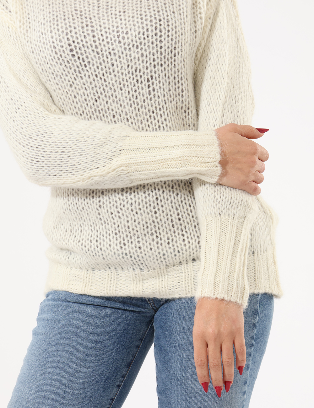 S65YBEGEFU09-SA_CREMA_AI25_3 Maglione Sandro Ferrone Bianco - Maglione morbido con collo a barchetta.Cod. art. S65YBEGEFU09 SAVi ricordiamo che tutti i n