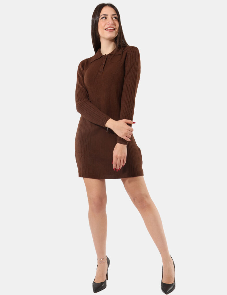 Abito in maglia Sandro Ferrone Marrone - Maxi pull, morbido con bottoni e colletto.Cod. art. S65YBEX23633 SAVi ricordiamo ch