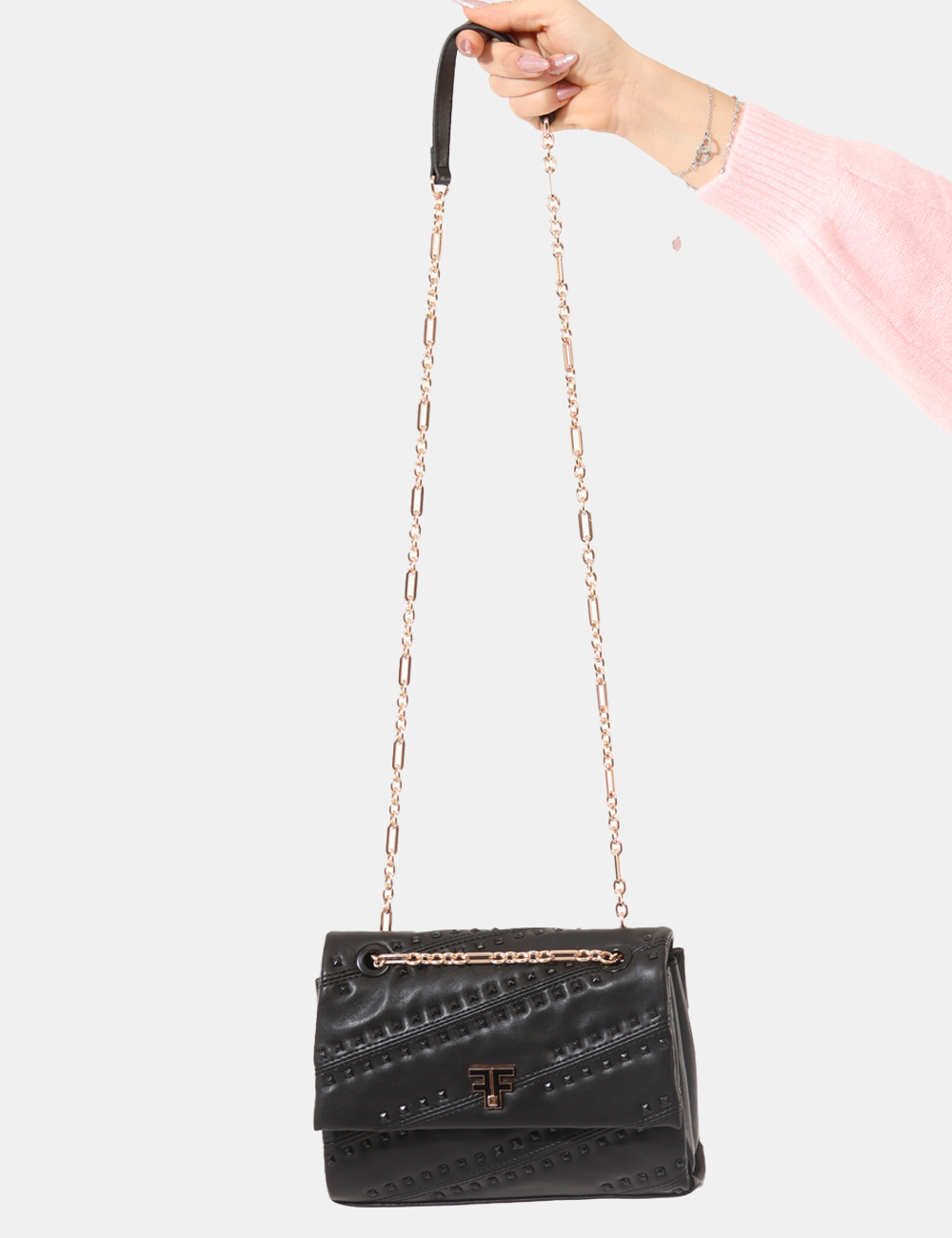 FA24WB3002P441D9-SA_BLACK_AI25_7 Borsa Fracomina Nero - Borsa a tracolla con catena dorata e borchiette tono su tono.Cod. art. FA24WB3002P441D9 SAVi ricordia