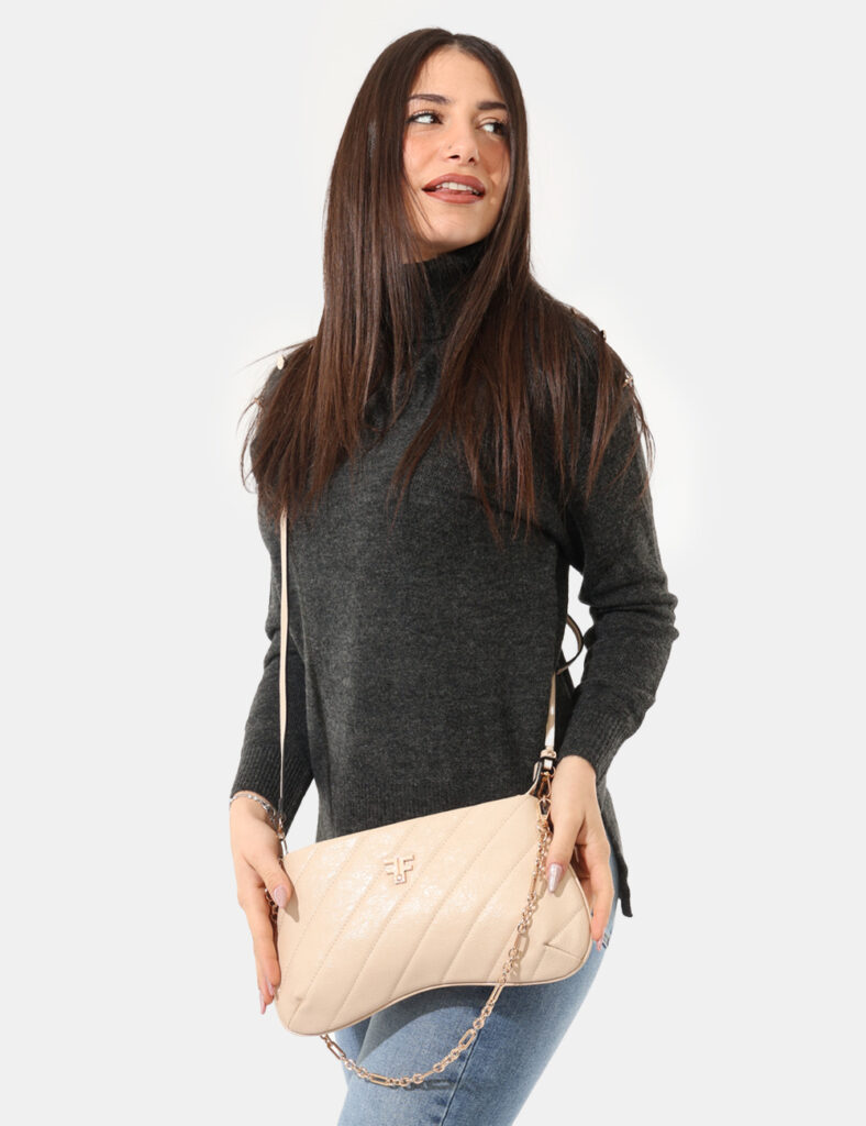 Borsa Fracomina Beige - Borsa a tracolla con catena dorataCod. art. FA24WB6001P440K3 SAVi ricordiamo che tutti i nostri arti