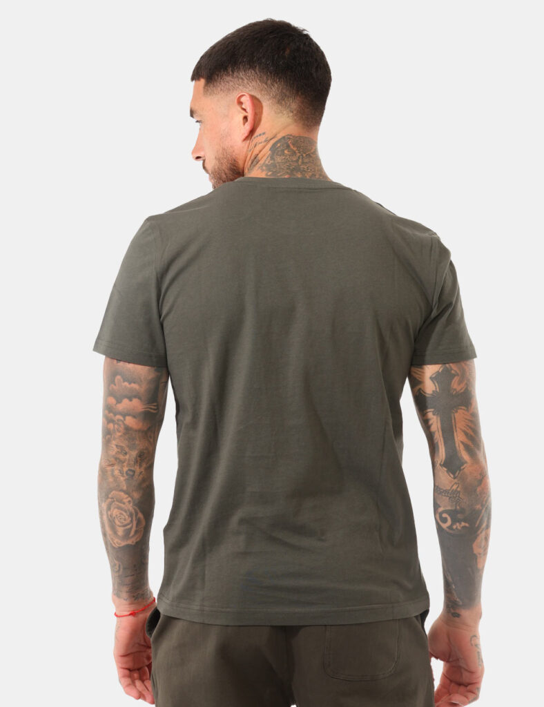 T-shirt Fred Mello Verde - Cod. art. FM25W01TG OAVi ricordiamo che tutti i nostri articoli sono originali.