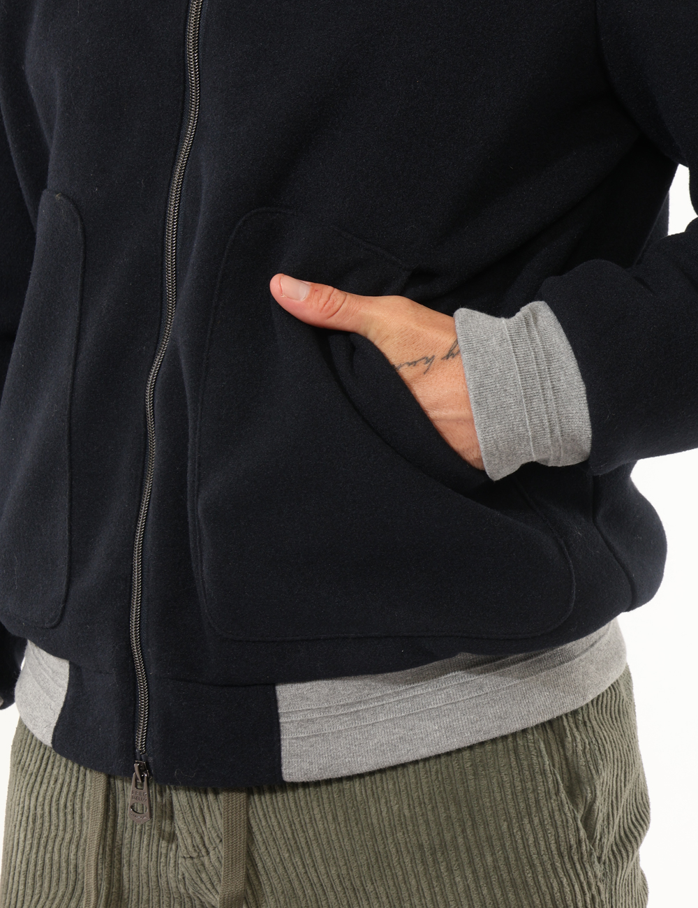 FM25W10KU-OA_BLUE_AI25_5 FM25W10KU-OA_BLUE_AI25