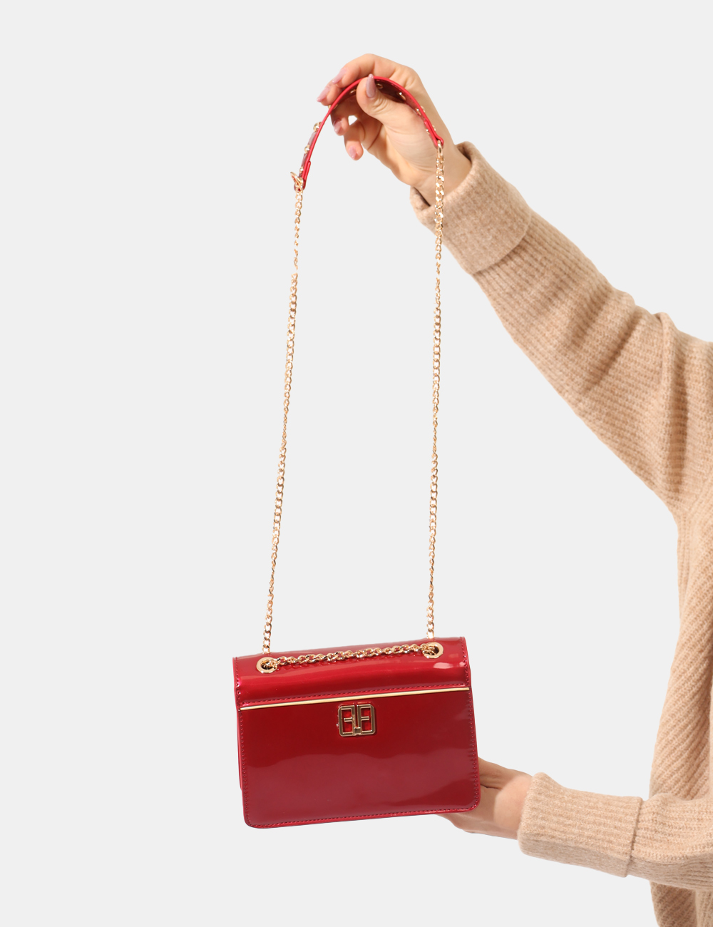 FQ24WB3001P44501-SA_RED_AI25_3 Borsa Fracomina Rosso - Borsa a tracolla in vernice, con catena dorata.Cod. art. FQ24WB3001P44501 SAVi ricordiamo che tutti