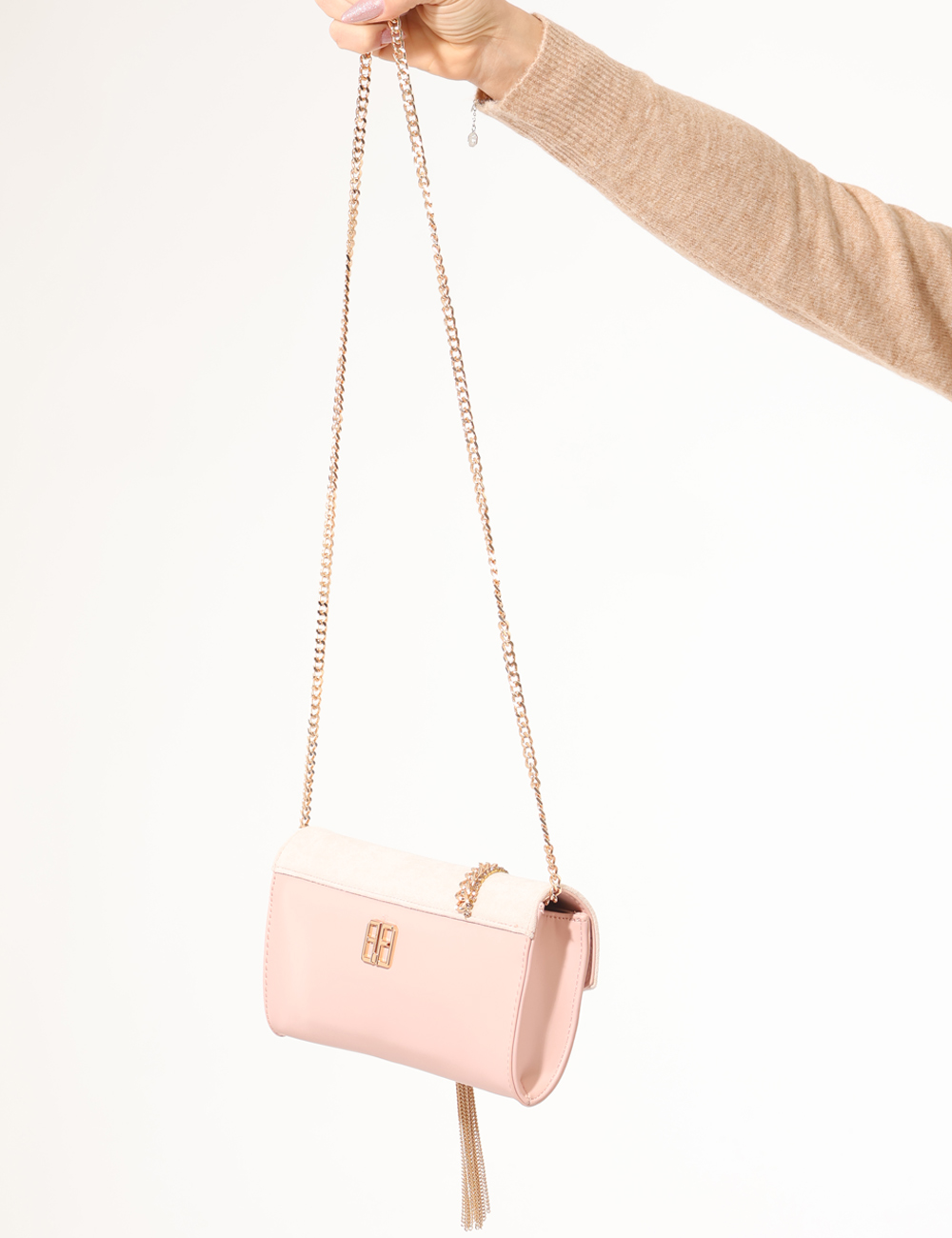 FQ24WB6002P41001-SA_PINK_AI25_5 Borsa Fracomina Rosa - Borsa a tracolla con catena dorata e nappa metallica.Cod. art. FQ24WB6002P41001 SAVi ricordiamo che t