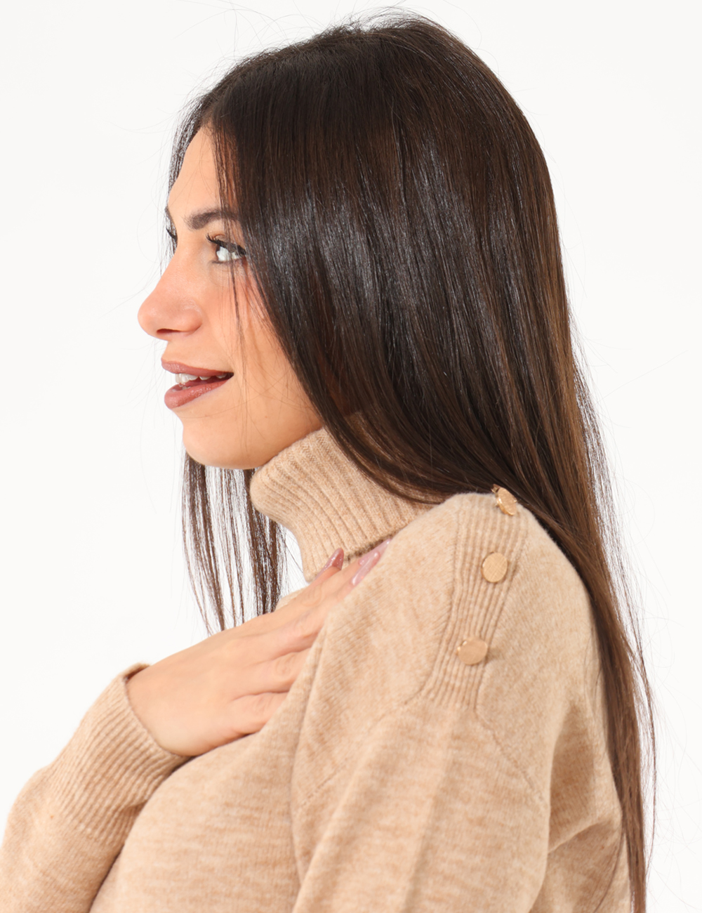 NA603-SA_BEIGE_AI25_3 Maglione Rue De Clerie Beige - Maglione a collo alto, in misto lana, total beige, con spacchetti laterali e bottoni dorati s