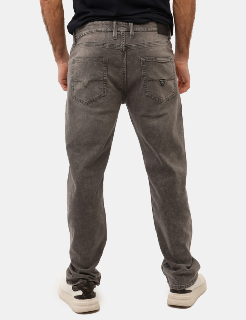 Jeans Guess Nero - Jeans GUESS Neri da uomo Essenziali, versatili e sempre attuali: i Jeans GUESS Nero rappresentano un cap