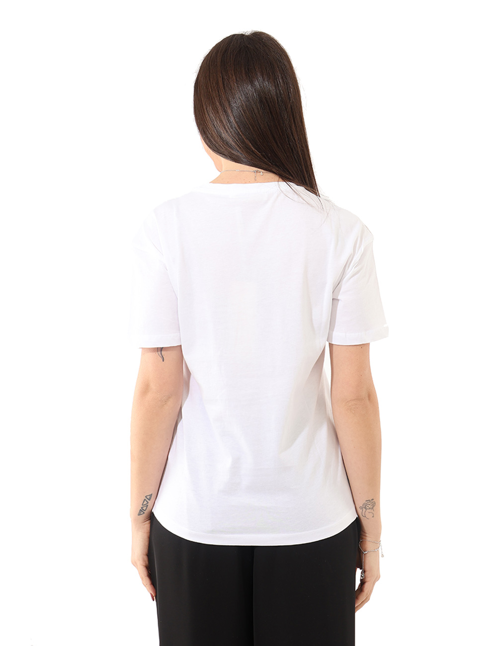 T269-S100_VARIANTE-BIANCO_PE26_2 T-shirt Yes Zee Bianca - T-shirt YES ZEE Bianca Fresca, luminosa e perfetta per la stagione più dinamica, la T-shirt YES ZEE