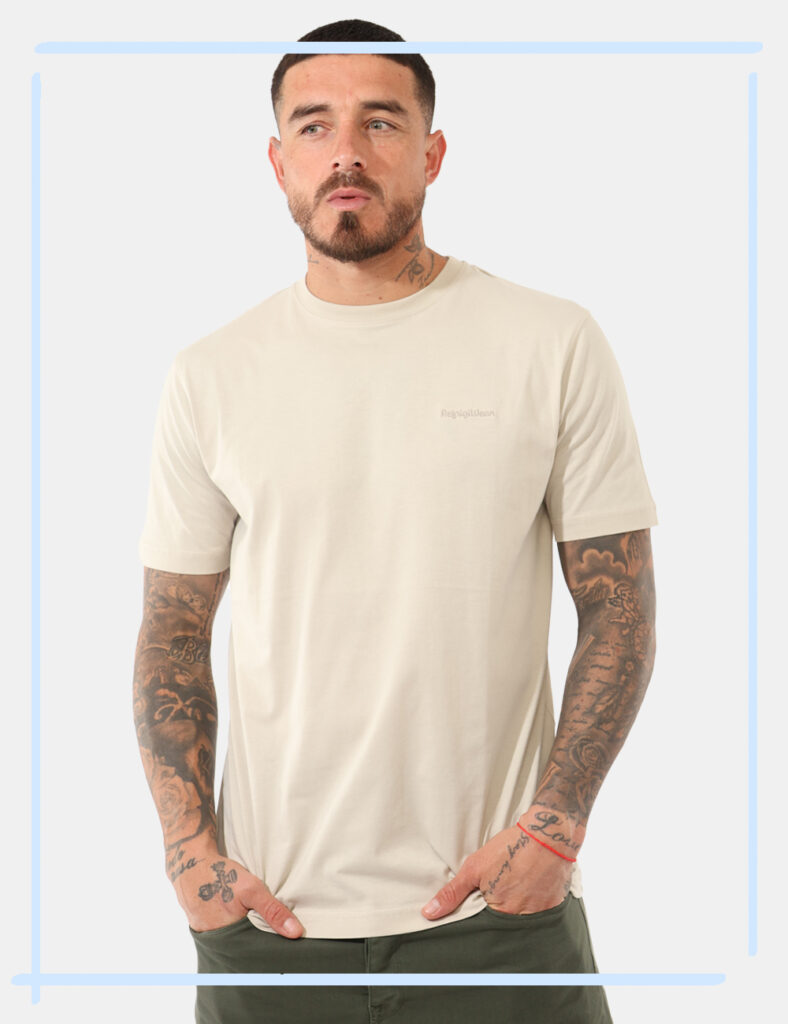 T-shirt Refrigiwear Beige tg. L - T-shirt REFRIGIWEAR Beige Essenziale, raffinata e perfetta per la bella stagione, la T-shi