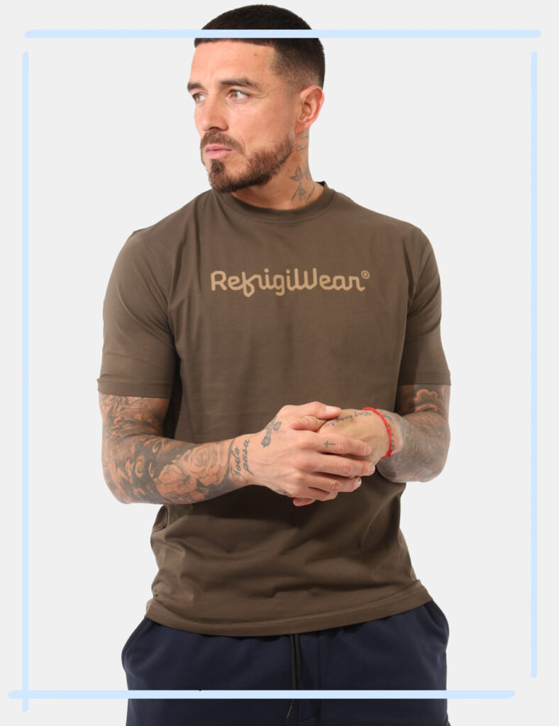 T-shirt Refrigiwear Verde tg . L - T-shirt REFRIGIWEAR Verde da uomo La T-shirt REFRIGIWEAR Verde è il capo essenziale che u