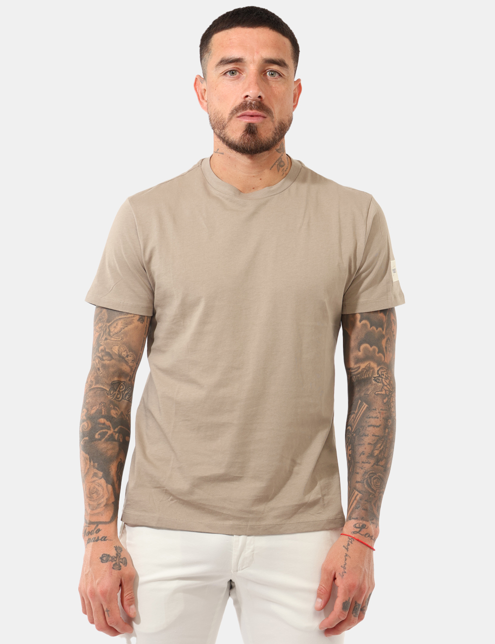 T766-SG02_BEIGE-SCURO_PE26_5 T-shirt Yes Zee Beige - T-shirt YES ZEE Beige da uomo, un capo essenziale che unisce stile contemporaneo e comfort quotidian