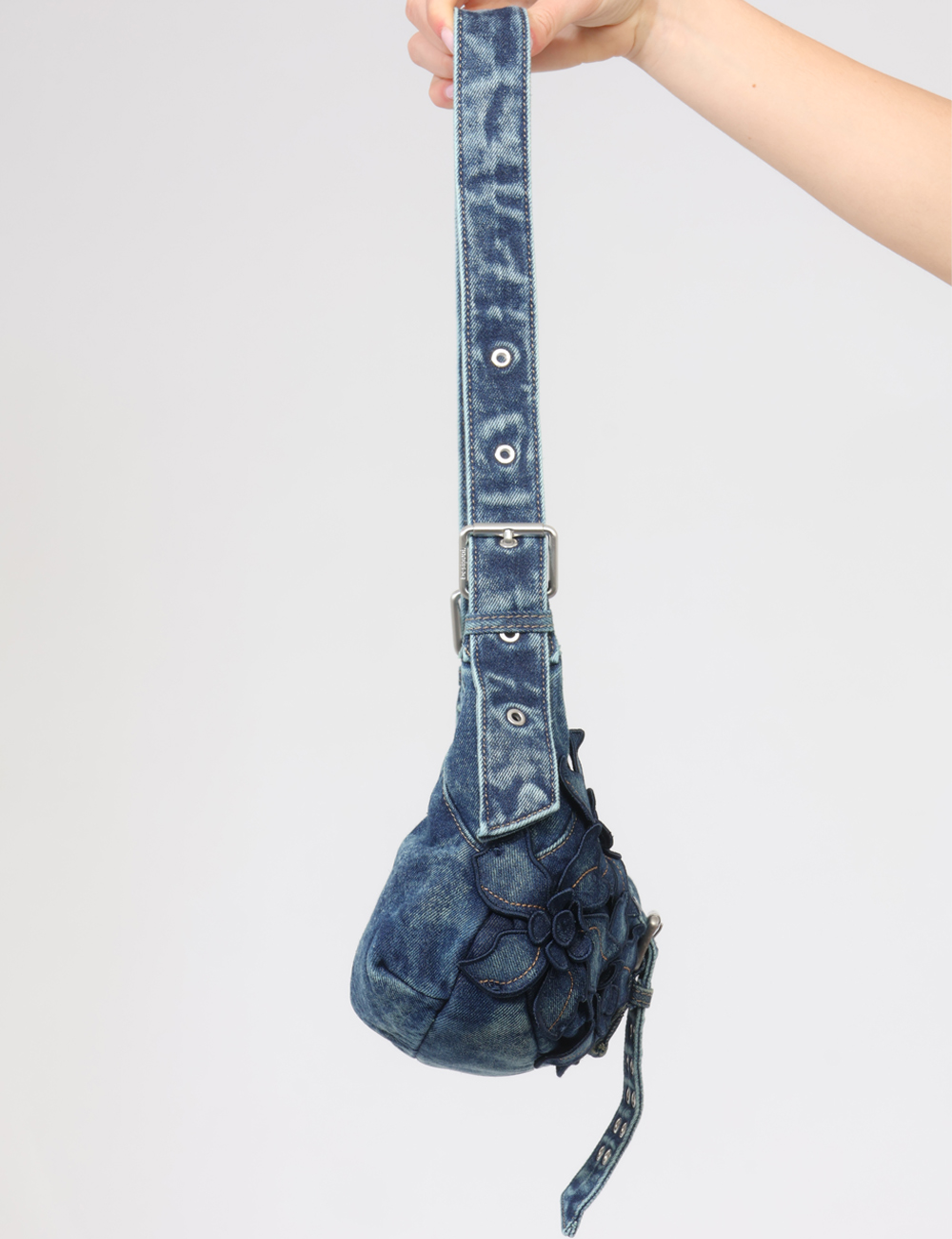 26SAXD15-OB_BLU_PE26_4 Borsa Desigual Blu - Borsa DESIGUAL Blu da donna Femminile, fresca e dal design ricercato, la Borsa DESIGUAL Blu è l’accesso