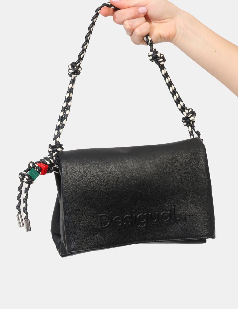 26SAXP61-OB_NERO_PE26_6 Borsa Desigual Nera - Borsa DESIGUAL Nera da donna Compatta, moderna e ricca di dettagli distintivi, la Borsa DESIGUAL Nera