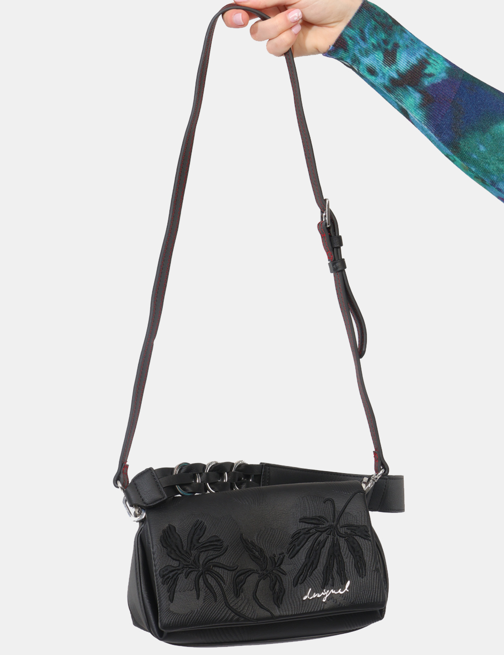 26SAXP88-OB_NERO_PE26_6 Borsa Desigual Nera - Borsa DESIGUAL Nera da donna Compatta, versatile e dal design contemporaneo, la Borsa DESIGUAL Nera è