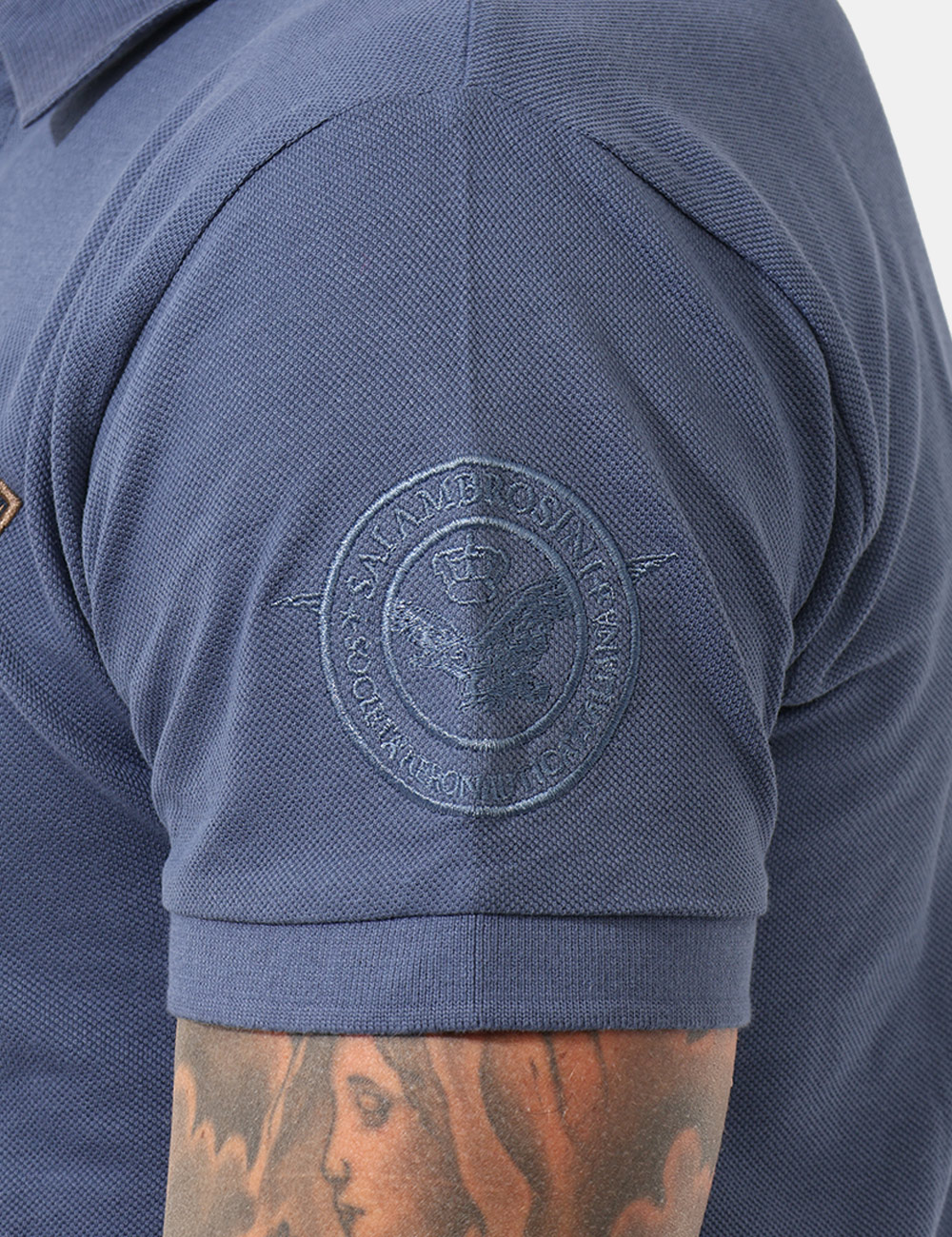 ARE5PL010385U-SB_DENIM_PE26_3 Polo Aeronautica Italiana Blu - Polo AERONAUTICA ITALIANA Blu da uomo La Polo AERONAUTICA ITALIANA Blu è un capo intramontab