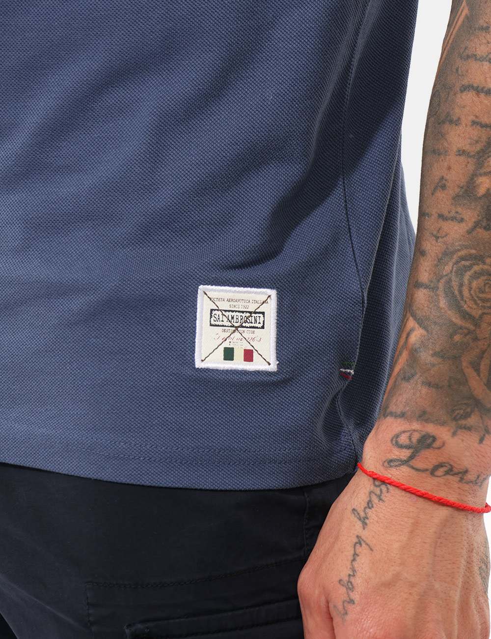 ARE5PL010385U-SB_DENIM_PE26_4 Polo Aeronautica Italiana Blu - Polo AERONAUTICA ITALIANA Blu da uomo La Polo AERONAUTICA ITALIANA Blu è un capo intramontab