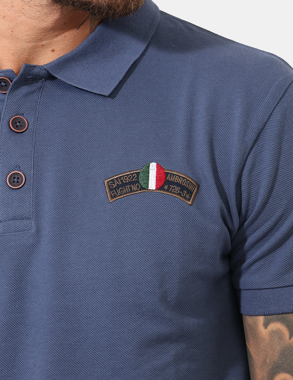 ARE5PL010385U-SB_DENIM_PE26_5 Polo Aeronautica Italiana Blu - Polo AERONAUTICA ITALIANA Blu da uomo La Polo AERONAUTICA ITALIANA Blu è un capo intramontab