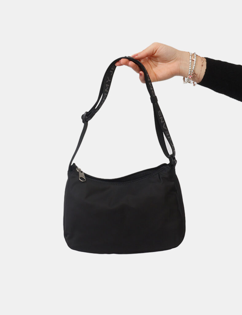 Borsa Tommy Hilfiger Nera - Borsa TOMMY HILFIGER Nera da donna La Borsa TOMMY HILFIGER Nera è la scelta ideale se cerchi un