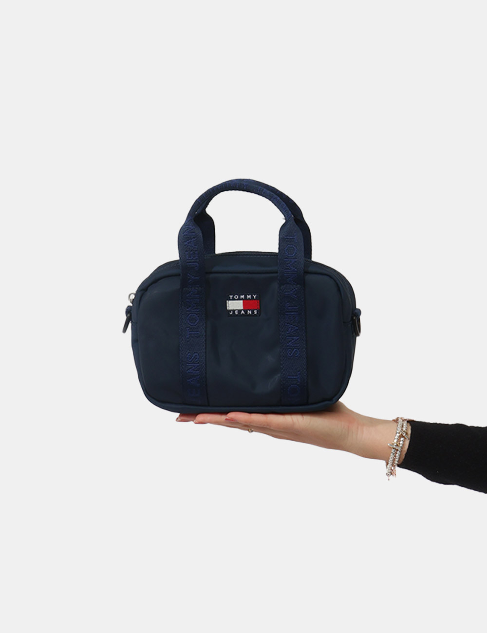 AW0AW17889-OB_DARK-NIGHT-NAVY_PE26_1 AW0AW17889-OB_DARK-NIGHT-NAVY_PE26