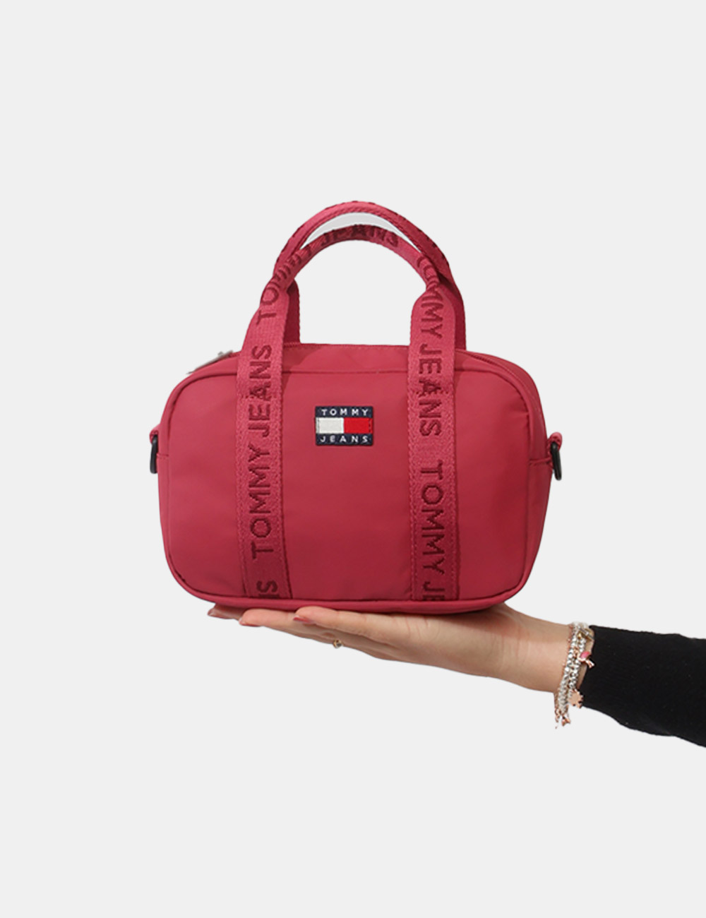 AW0AW17889-OB_RUBY-DUSK_PE26_3 AW0AW17889-OB_RUBY-DUSK_PE26