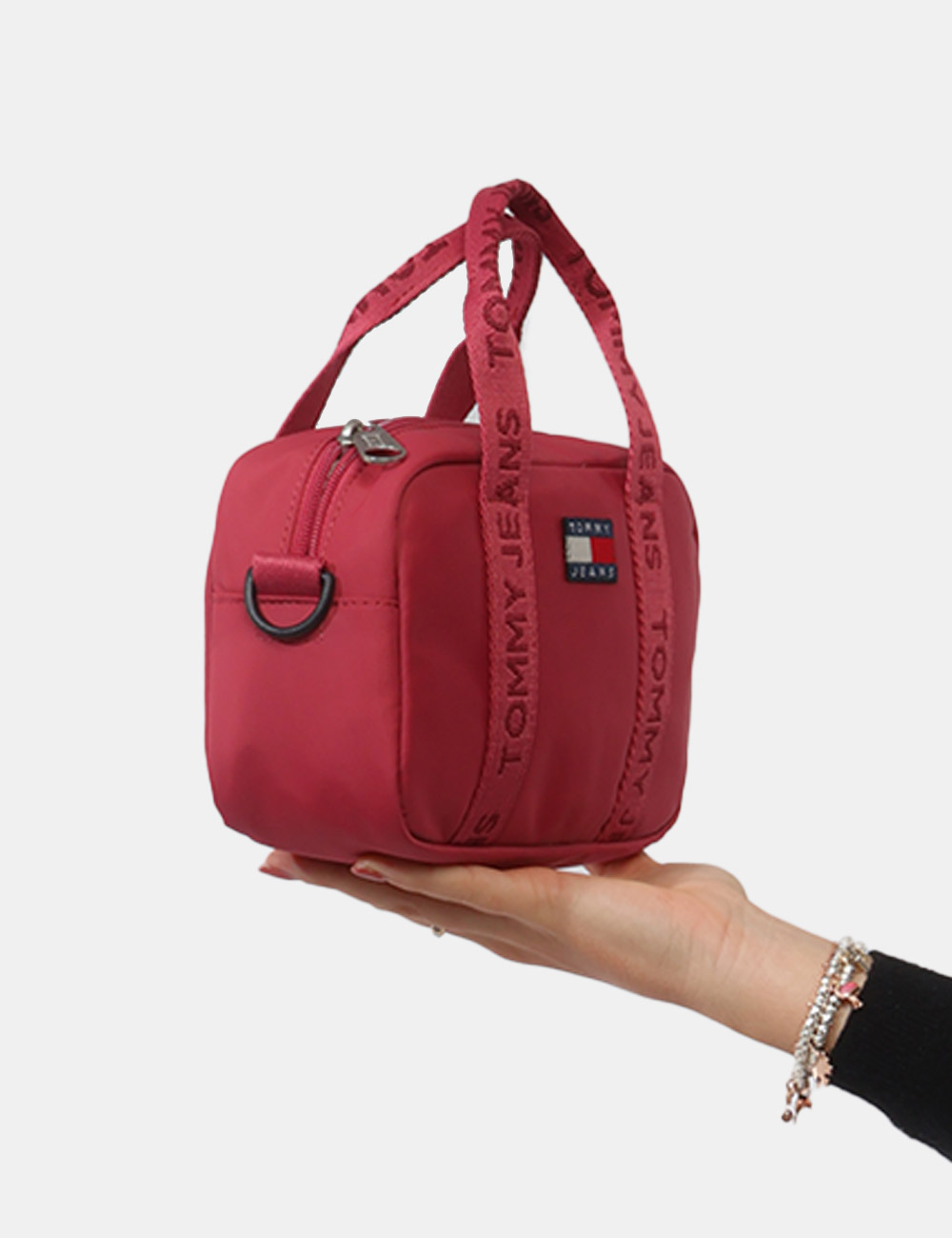 AW0AW17889-OB_RUBY-DUSK_PE26_4 AW0AW17889-OB_RUBY-DUSK_PE26