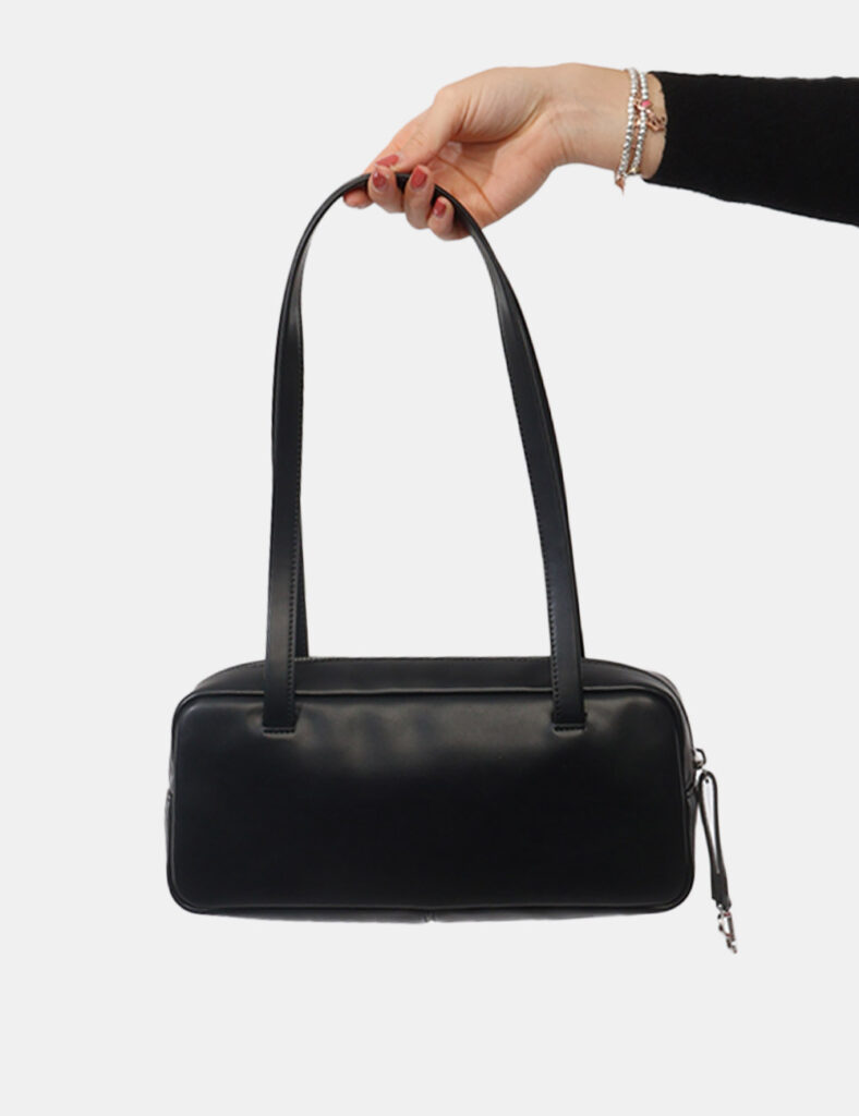 Borsa Tommy Hilfiger Nera - Borsa TOMMY HILFIGER Nera da donnaLa Borsa TOMMY HILFIGER Nera è l’accessorio perfetto per chi c