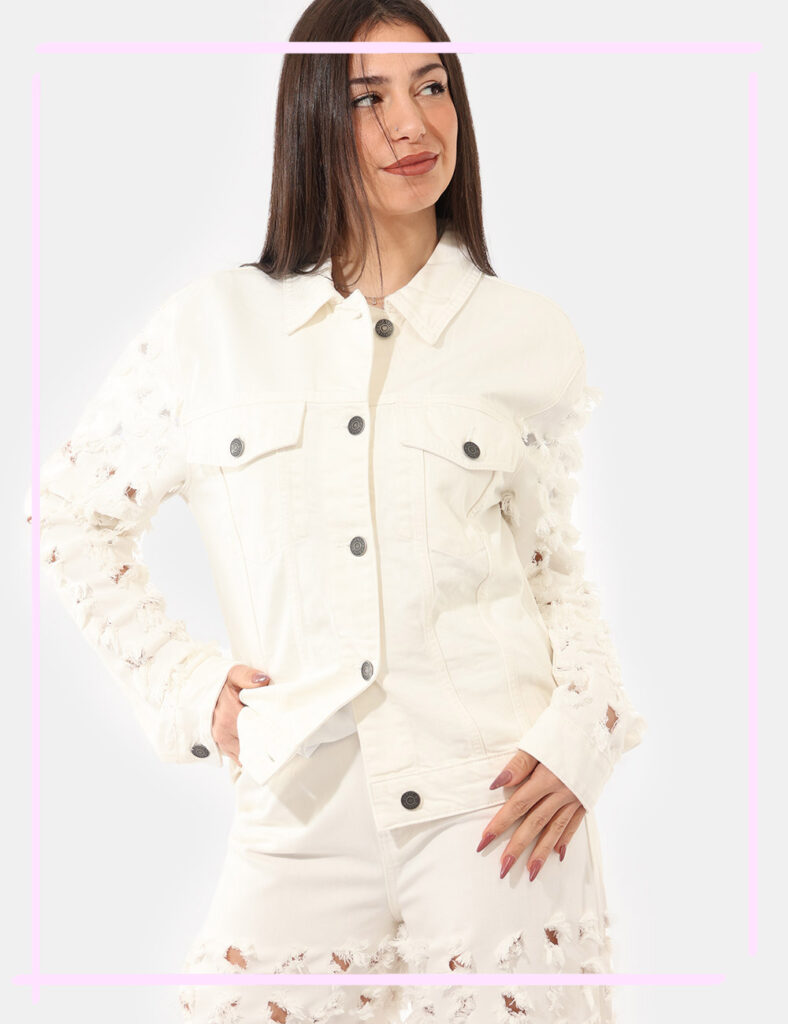 Giacca Denny Rose Bianco tg.S - Giacca DENNY ROSE Bianca da donna La Giacca DENNY ROSE Bianca è il capo perfetto per complet