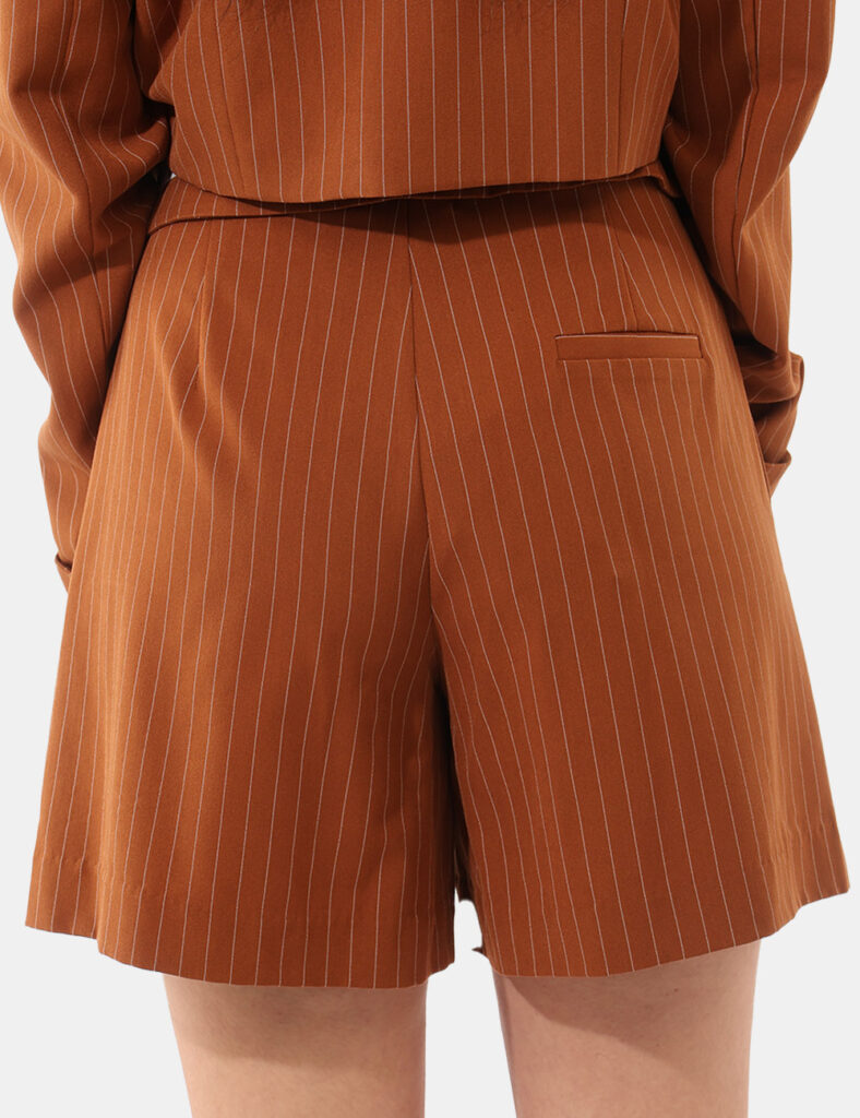 Shorts Denny Rose Marrone tg.42 - Shorts DENNY ROSE Marroni da donna Gli Shorts DENNY ROSE Marroni sono la scelta perfetta s