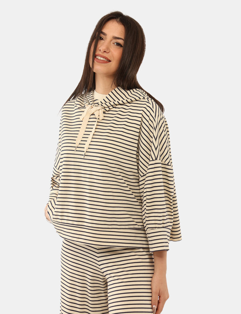 Felpa Concept83 Blu - Felpa CONCEPT83 Blu: comfort dinamico e stile contemporaneoLa Felpa CONCEPT83 Blu è il capo perfetto p