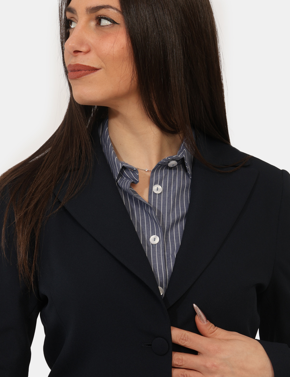 GD01SP26-TP333-NIZZA-OB_BLU_PE26_4 Blazer Materica Blu - Blazer MATERICA Blu Il Blazer MATERICA Blu è il capo ideale per completare i tuoi look con eleganza e