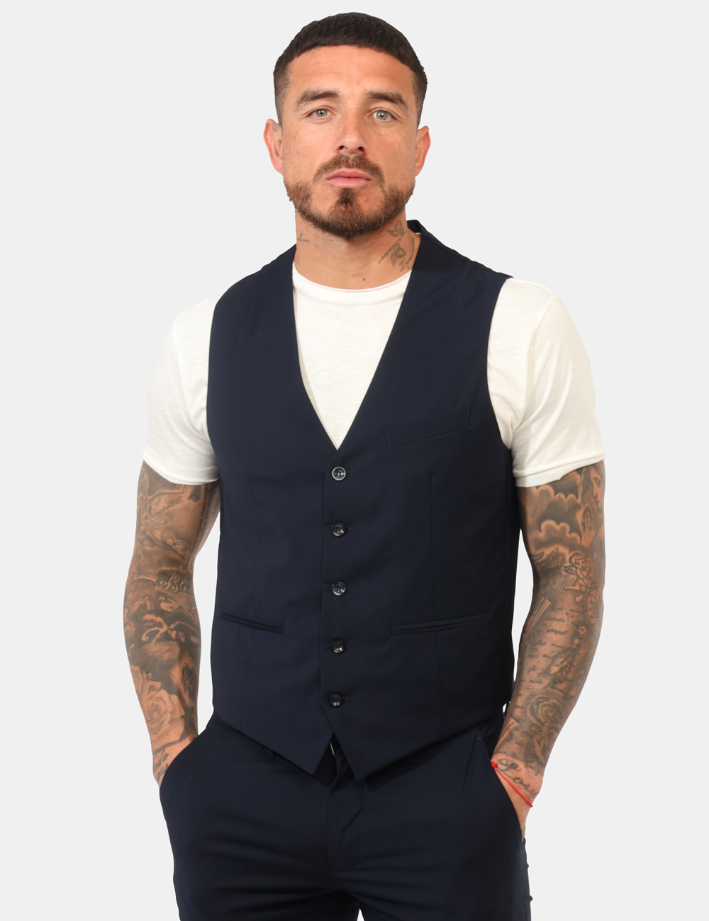 GL597FSP26-TPV317-TELEF-OB_BLU_PE26_1 Gilet Prj22. Blu - Gilet PRJ22 Blu da uomo Il gilet PRJ22 Blu da uomo è il capo perfetto per aggiungere un tocco di eleganza