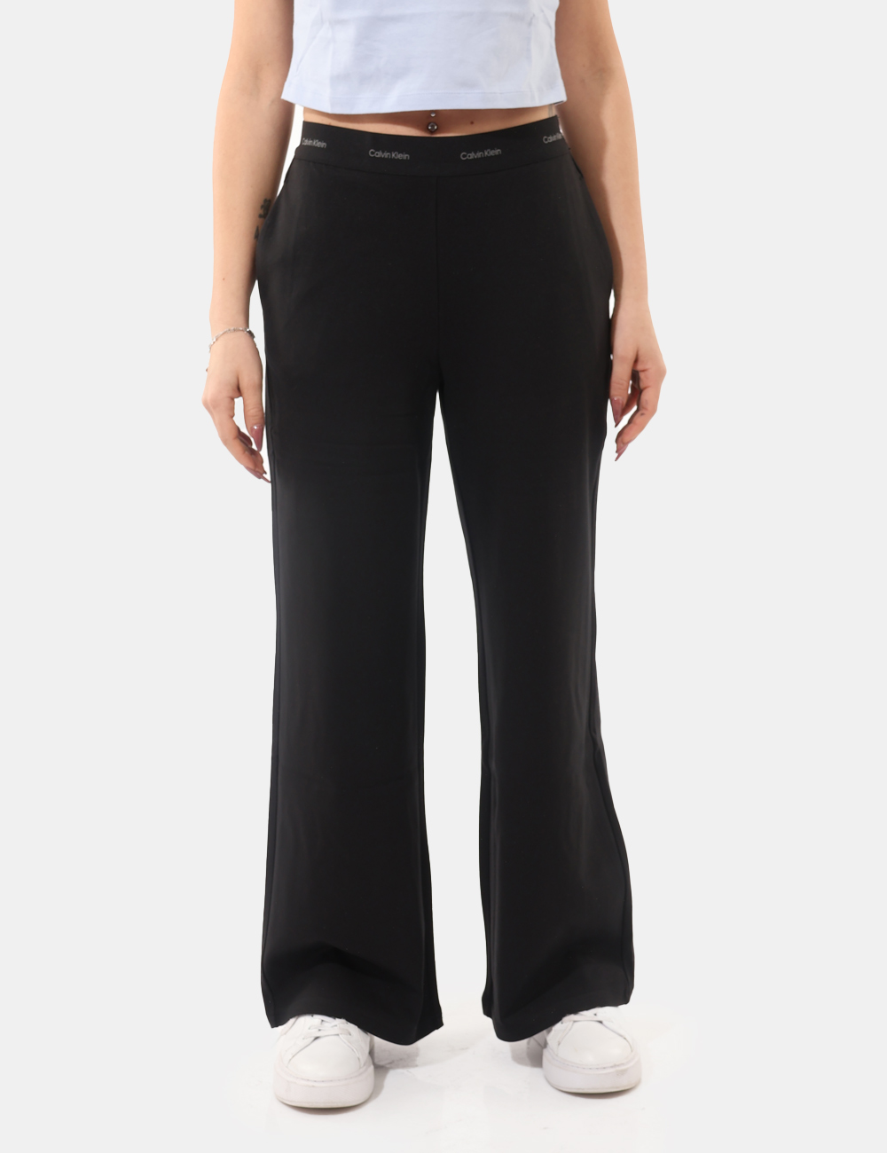 LV044E622G-OB_UB1_PE26_5 Pantaloni Calvin Klein Nero - Pantaloni CALVIN KLEIN Neri I Pantaloni CALVIN KLEIN Neri sono il perfetto equilibrio tra comf