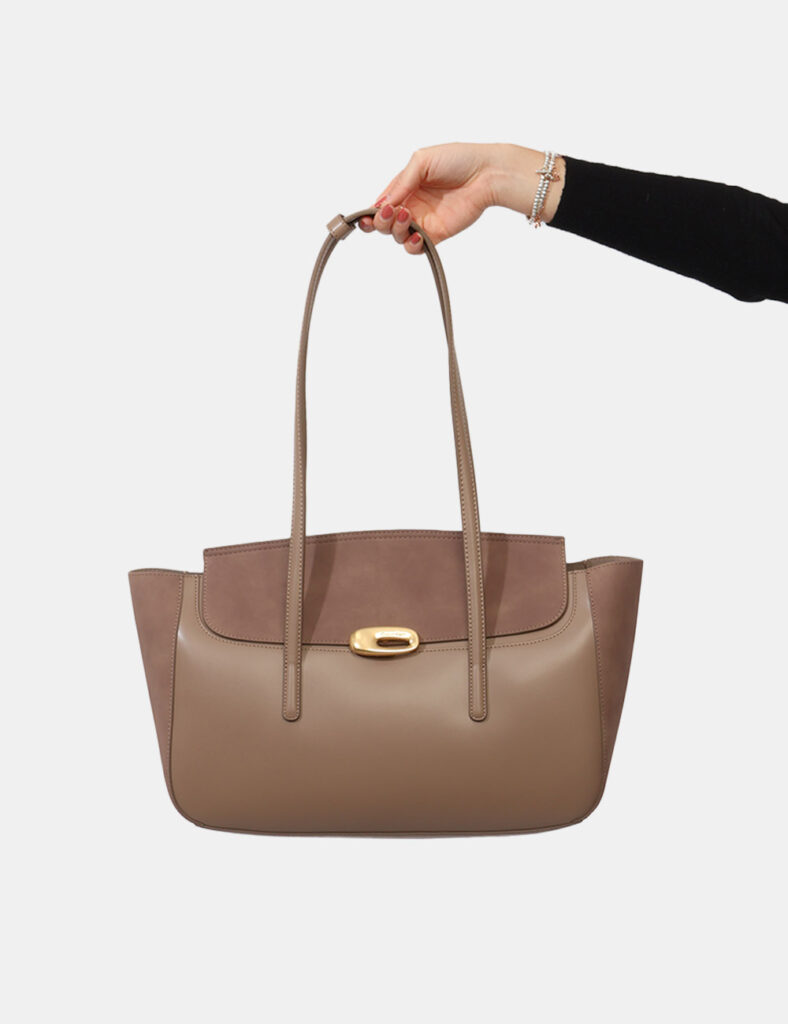 Borsa Calvin Klein Marrone - Borsa CALVIN KLEIN Marrone da donnaElegante, capiente e versatile: questa Borsa CALVIN KLEIN Ma