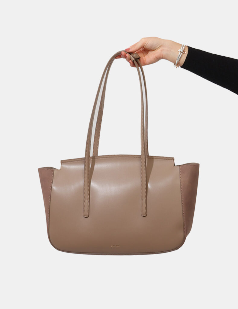 Borsa Calvin Klein Marrone - Borsa CALVIN KLEIN Marrone da donnaElegante, capiente e versatile: questa Borsa CALVIN KLEIN Ma